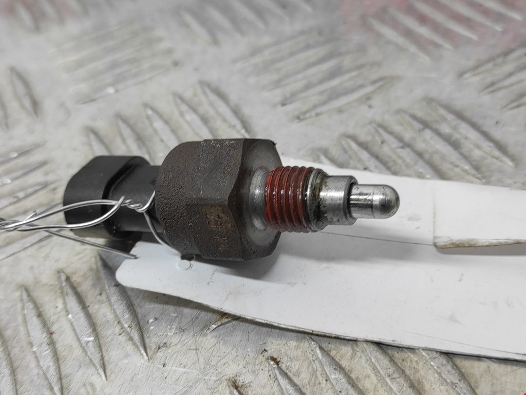 Датчик включения заднего хода OPEL Zafira B 2005-2012