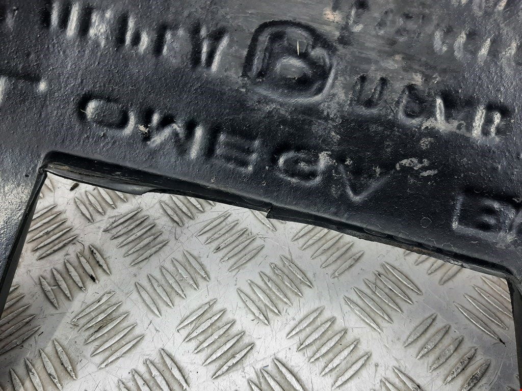 Локер (подкрылок) передний правый OPEL Omega B 1994-2004