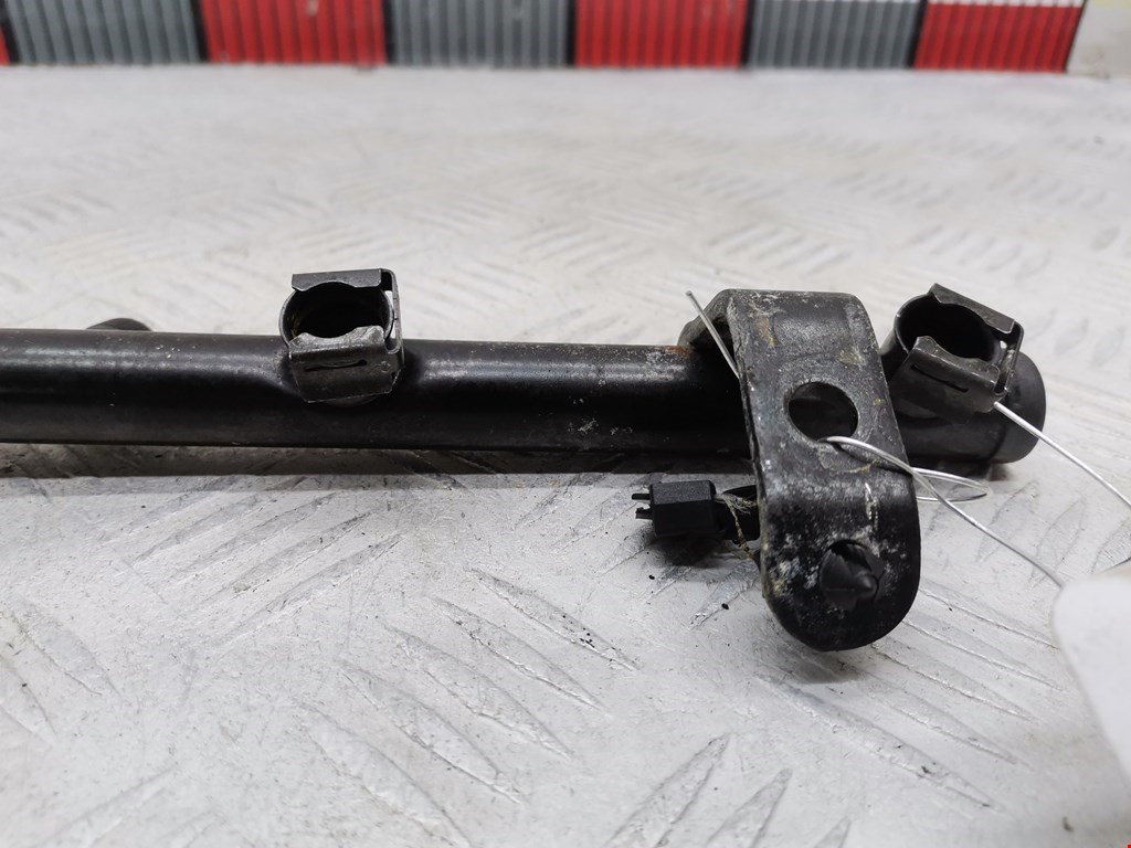 Рампа топливная (рейка) CHRYSLER Voyager III GS 1995-2000