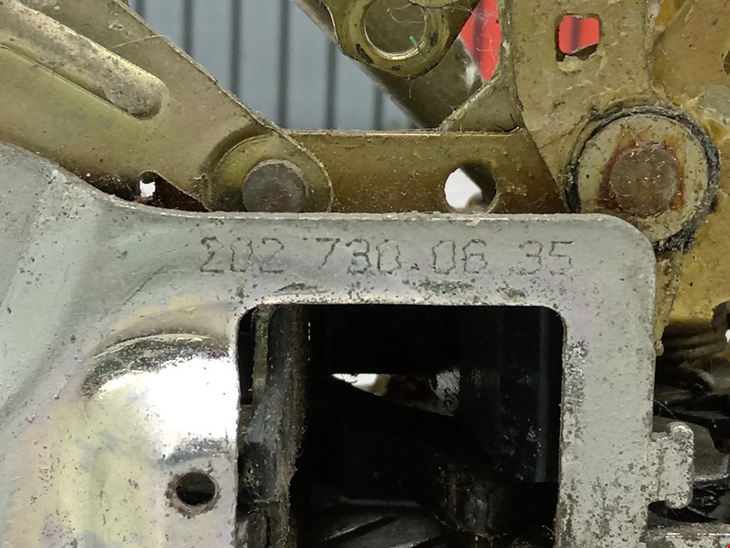 Замок двери задней правой MERCEDES-BENZ C-Class C-klasse W202 1993-2000