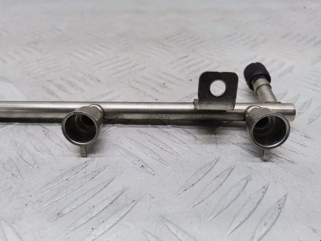 Рампа топливная (рейка) OPEL Astra J 2009-2017