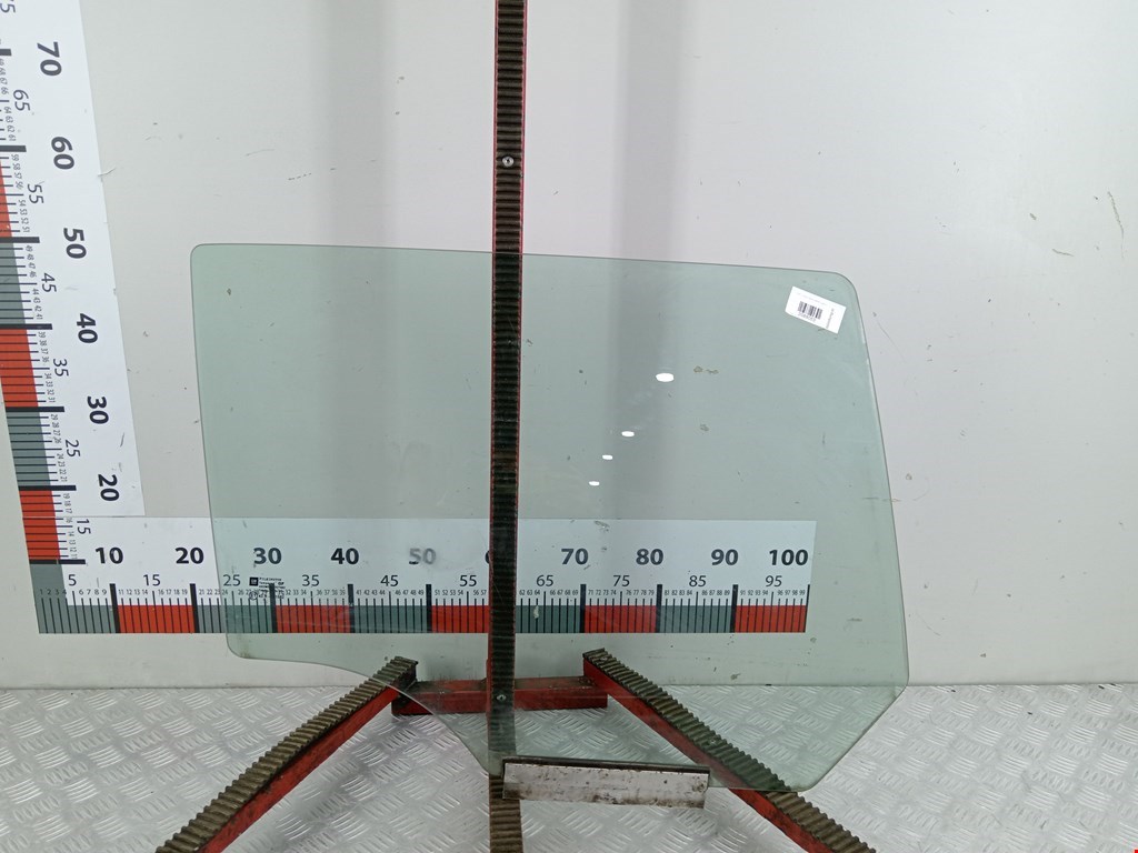 Стекло двери задней правой Opel Astra H (2004-2014)