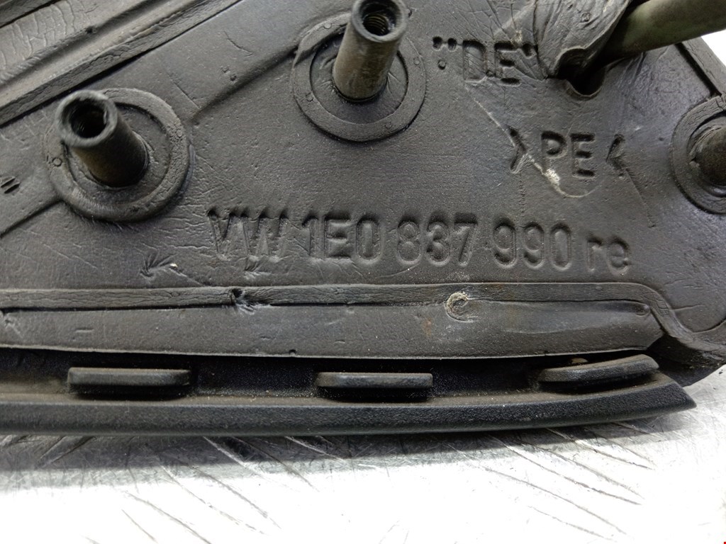 Зеркало правое VOLKSWAGEN Golf III 1991-1997