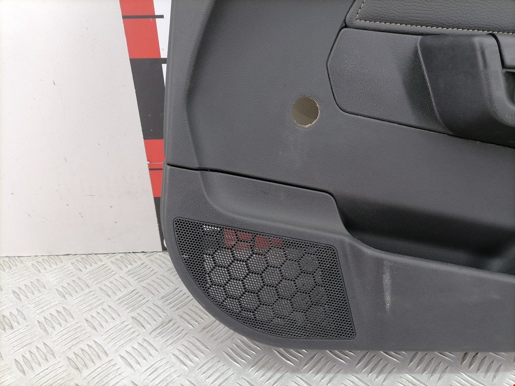 Обшивка двери задняя правая OPEL Astra H/Family 2004-2015