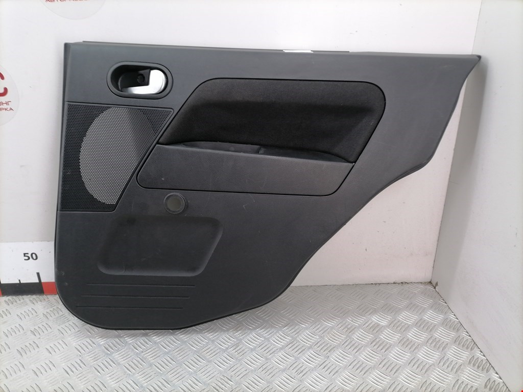 Обшивка двери задняя правая FORD Fusion 2002-2012