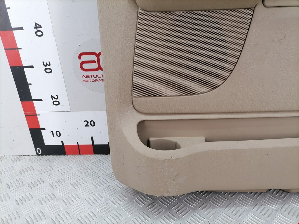 Обшивка двери задняя правая FORD Expedition 1996-2003