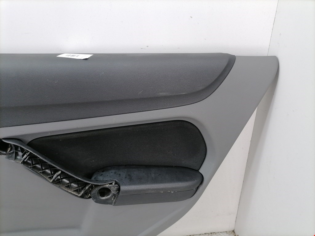 Обшивка двери задняя правая FORD Focus II 2005-2011