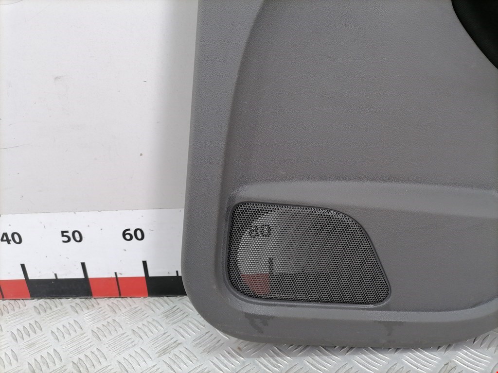 Обшивка двери задняя правая FORD Focus II 2005-2011