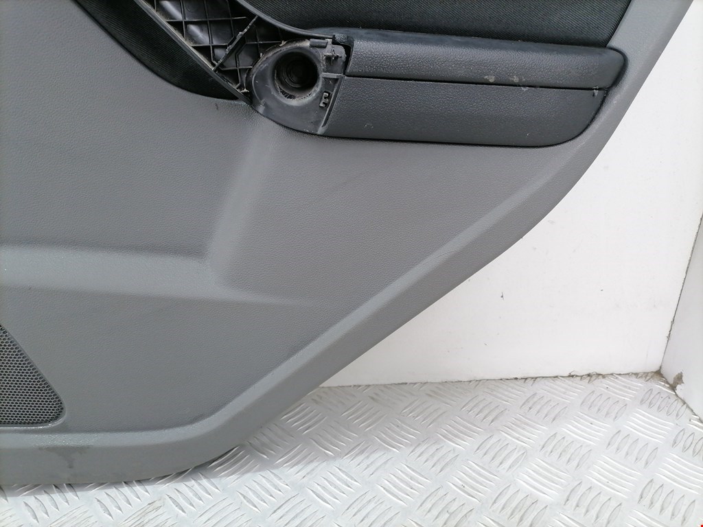 Обшивка двери задняя правая FORD Focus II 2005-2011