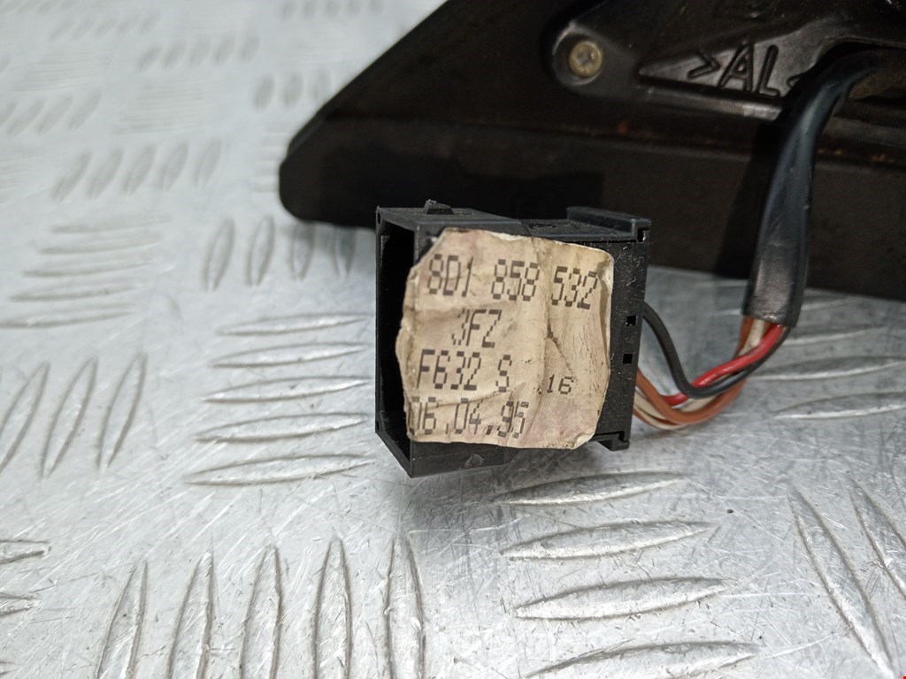 Зеркало правое AUDI A4 B5 1995-2001