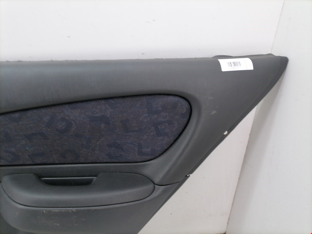 Обшивка двери задняя правая TOYOTA Corolla E110 1997-2002