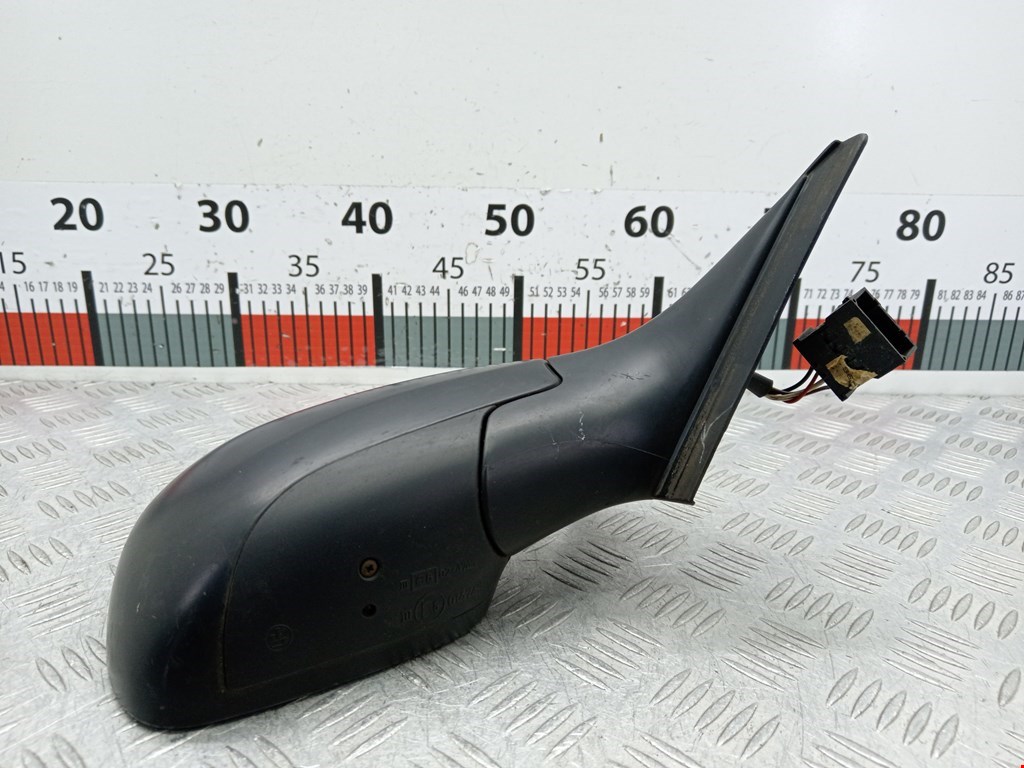 Зеркало правое AUDI A4 B5 1995-2001