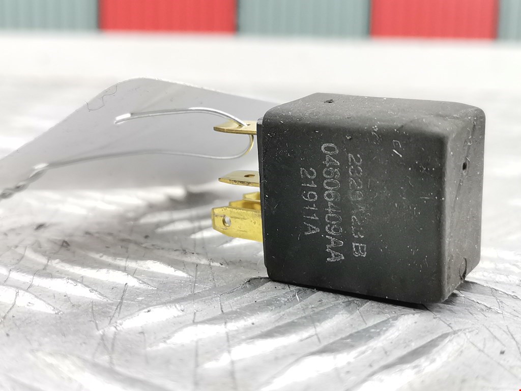 Реле CHRYSLER 300 M 300M 1998-2004