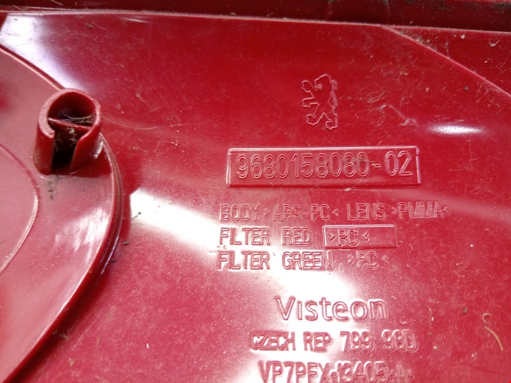 Фонарь задний левый PEUGEOT 207 2006-2015