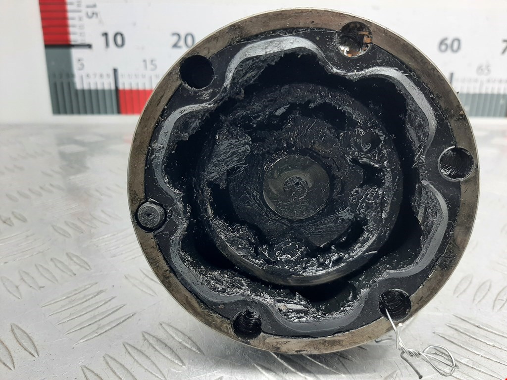 Полуось (привод, приводной вал) передняя правая VOLKSWAGEN Sharan 1995-2010