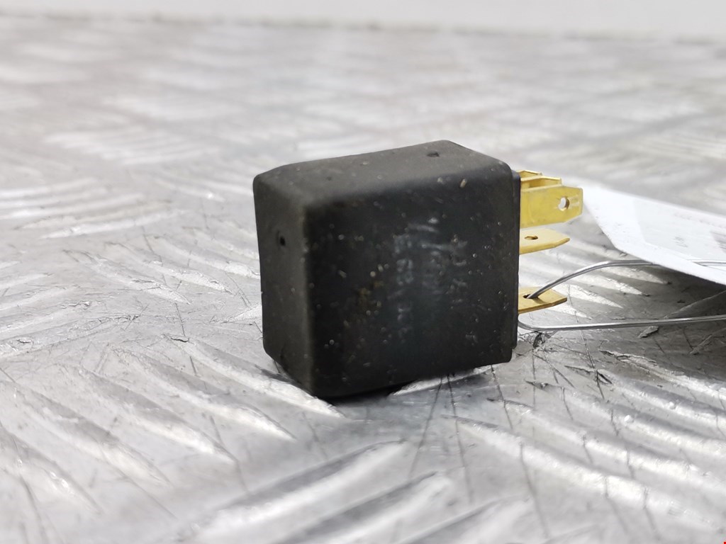 Реле CHRYSLER 300 M 300M 1998-2004