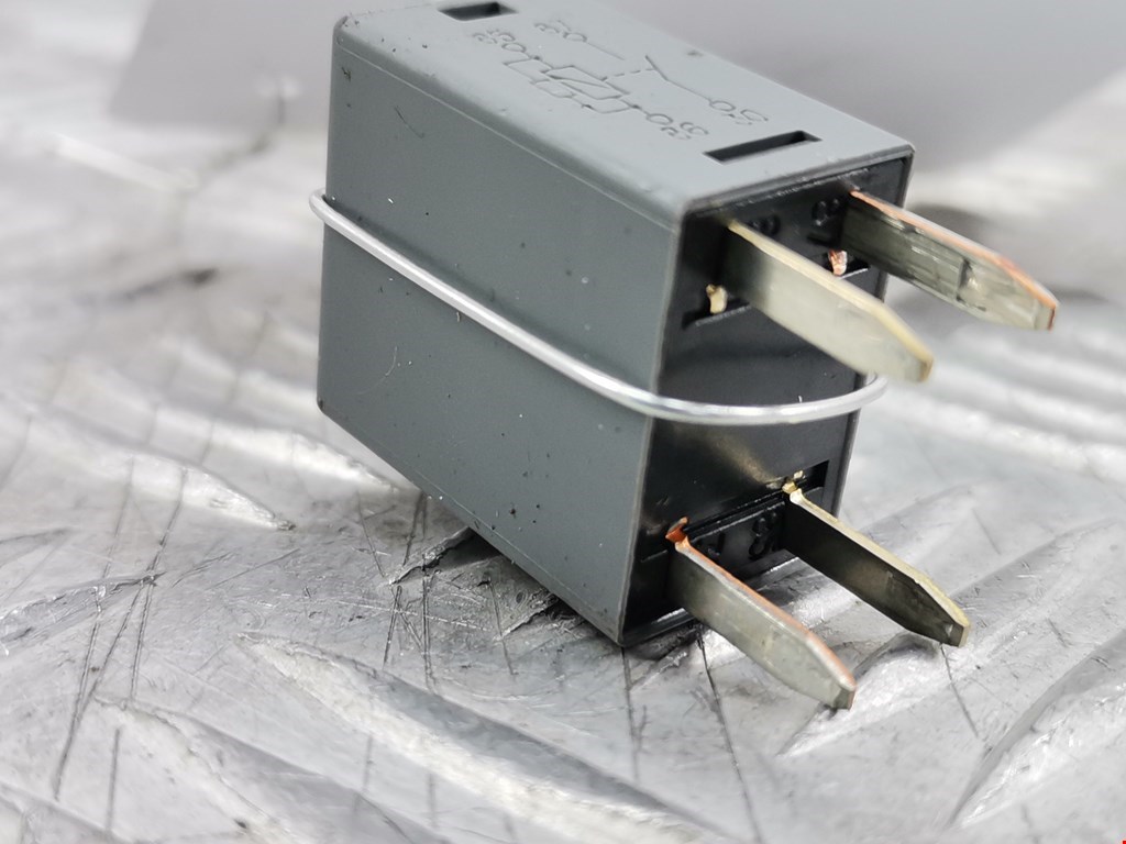 Реле KIA Carens 1999-2002