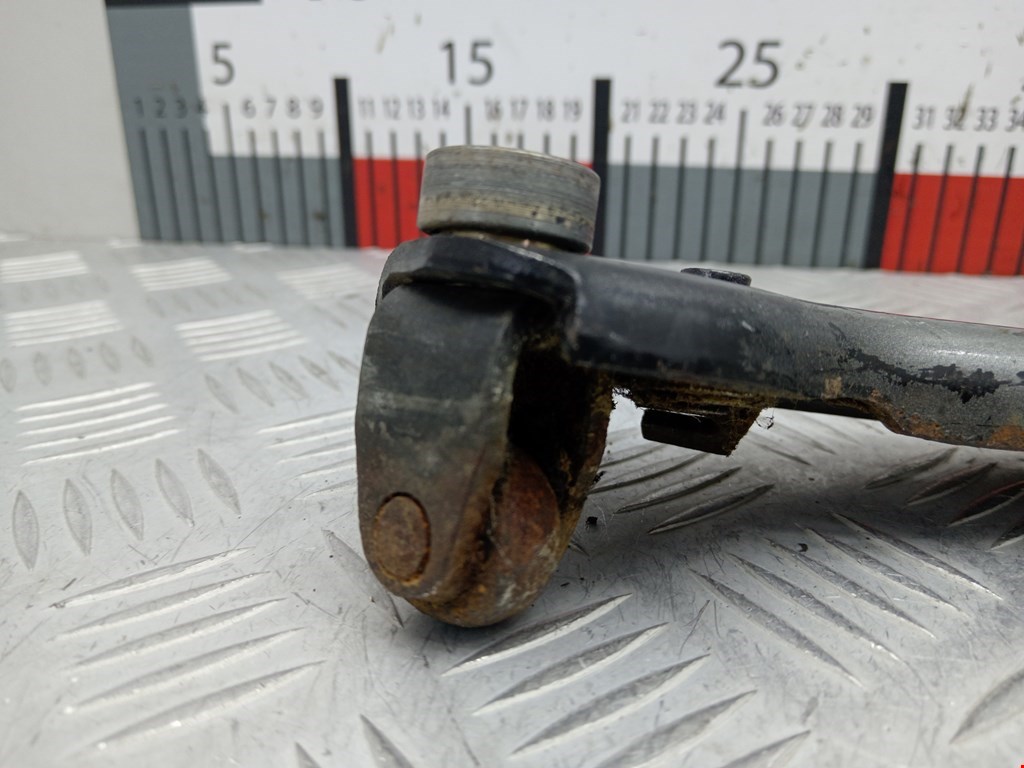 Ролик двери сдвижной (левый/правый средний верхний/нижний) PONTIAC Trans Sport 1989-1996