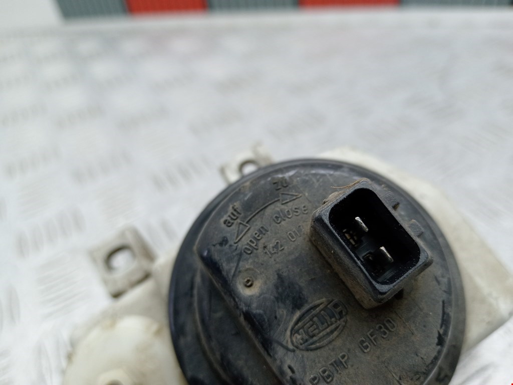 Фара противотуманная левая (ПТФ) VOLKSWAGEN Polo III 1994-2001