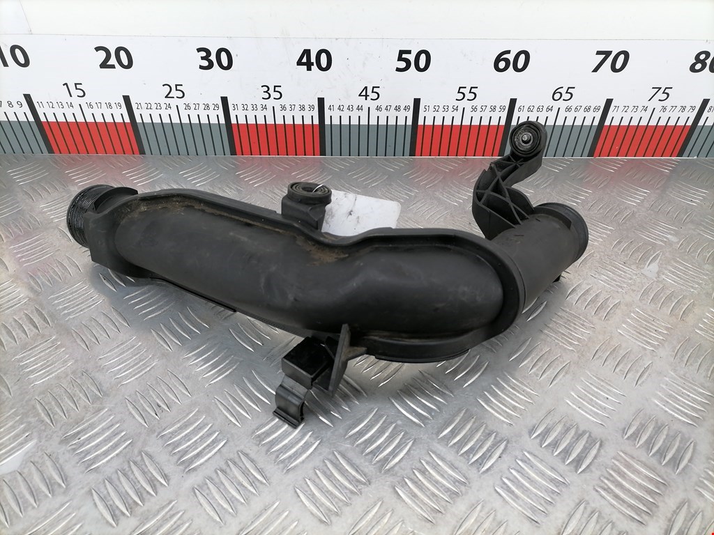 Патрубок воздушного фильтра VOLKSWAGEN Passat B7 2011-2015