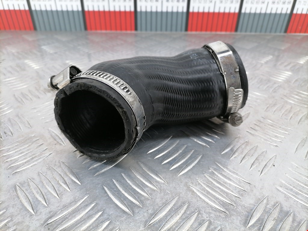 Патрубок воздушного фильтра VOLKSWAGEN Passat B7 2011-2015