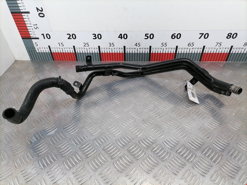 Патрубок VOLKSWAGEN Touareg 2002-2010