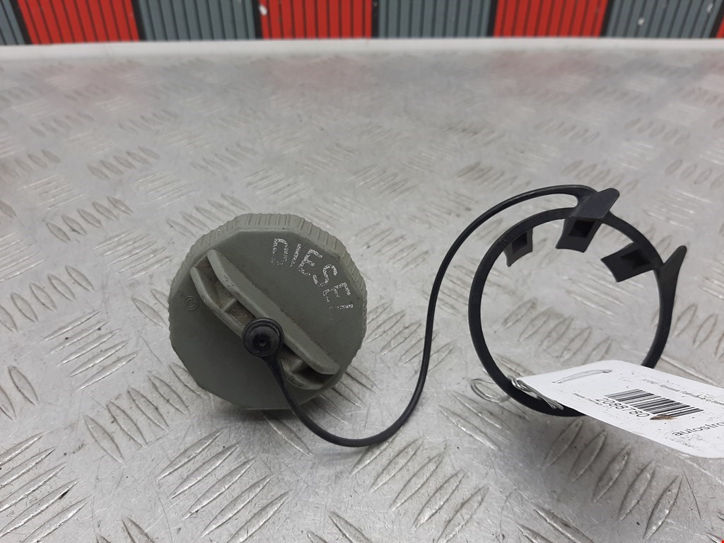 Крышка топливного бака MAZDA Premacy CP 1999-2004