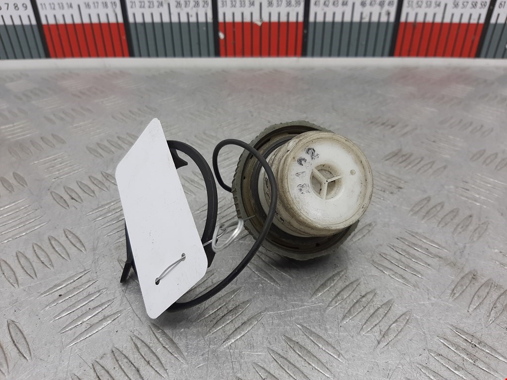 Крышка топливного бака MAZDA Premacy CP 1999-2004