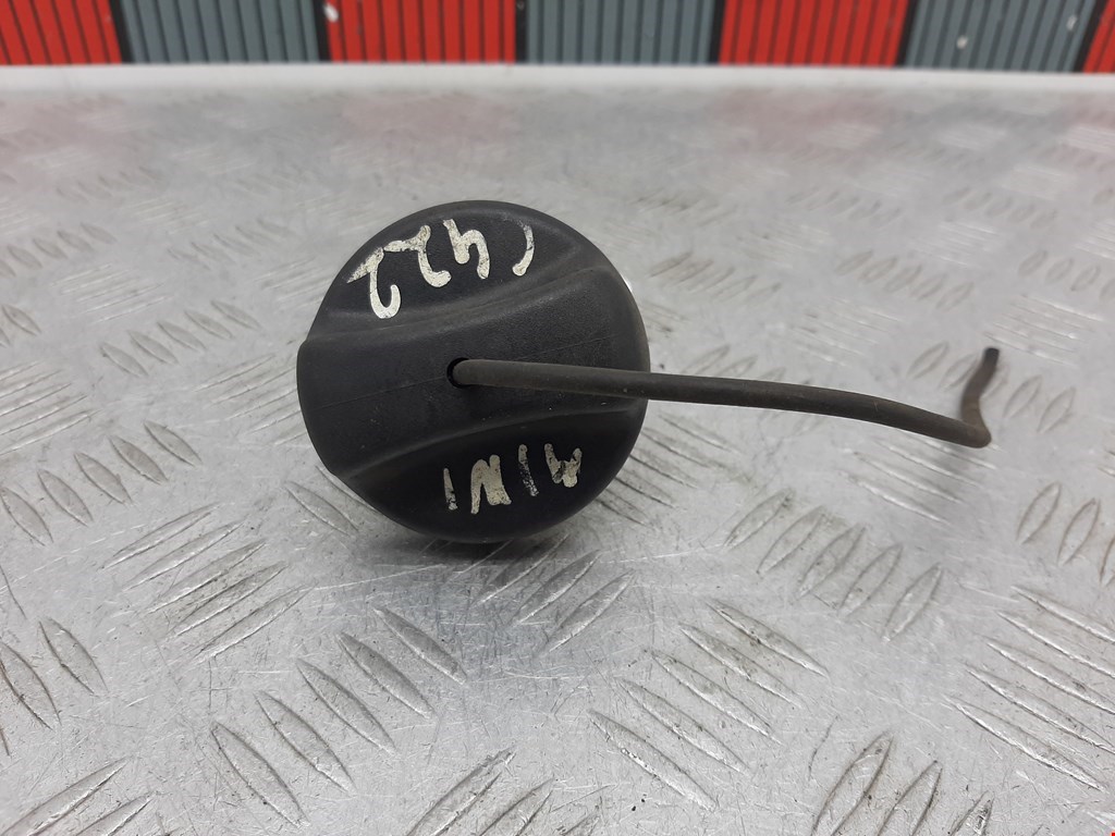 Крышка топливного бака BMW 1er E81\E87 2004-2011