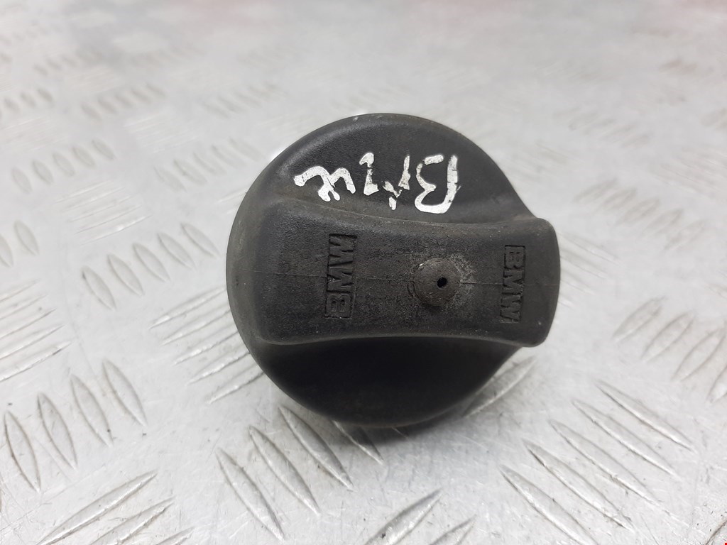 Крышка топливного бака BMW 1er E81\E87 2004-2011