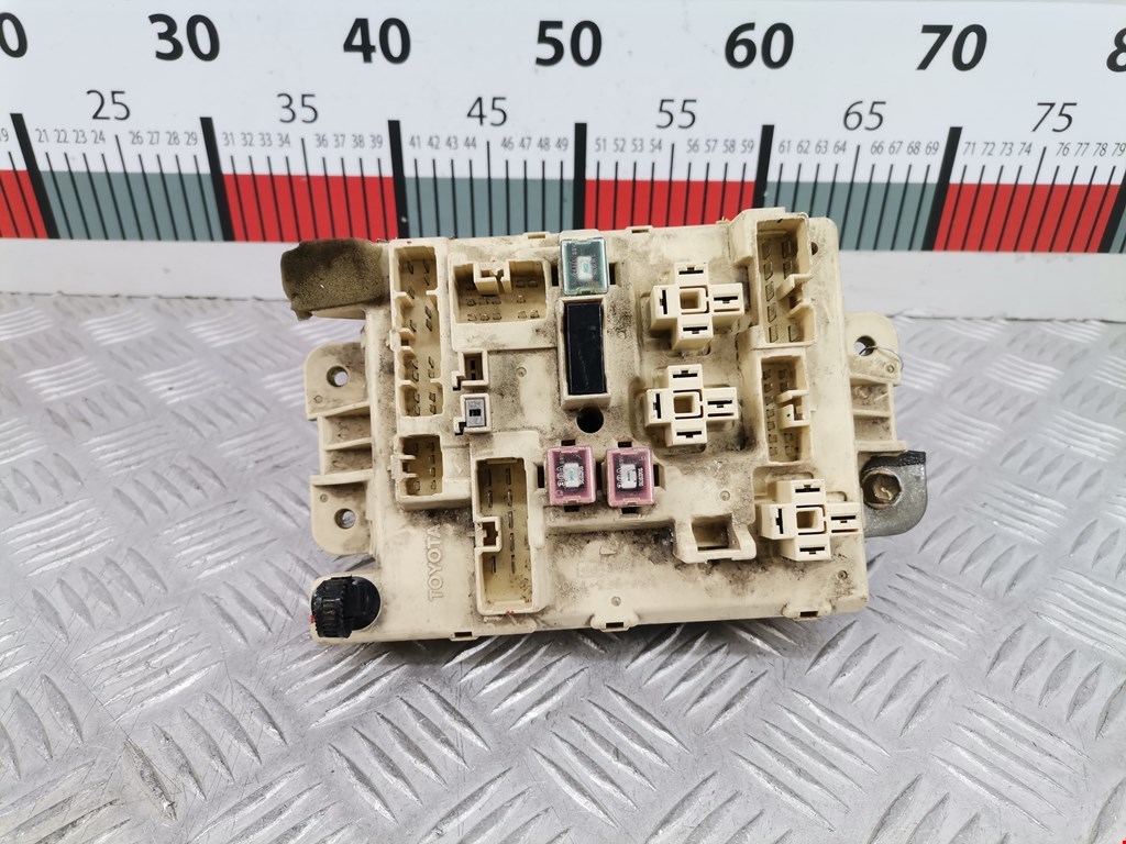 Датчик уровня в бачок омывателя TOYOTA RAV 4 XA10 1994-2000