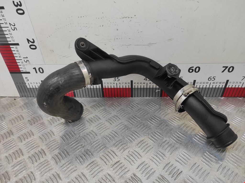 Патрубок интеркулера SKODA Rapid 2012-2020