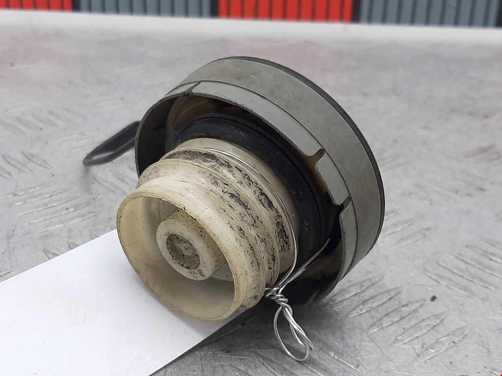 Крышка топливного бака TOYOTA RAV 4 XA20 2000-2005