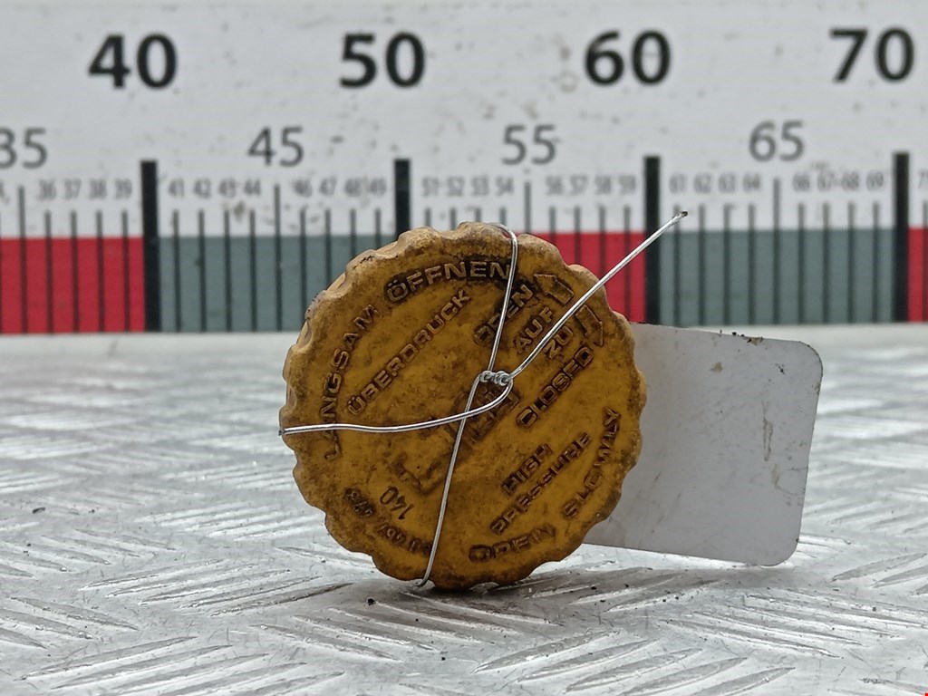 Крышка расширительного бачка Opel Omega B (1994-2004)