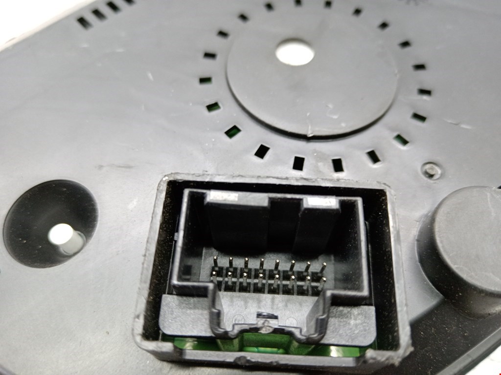 Панель приборов (щиток) OPEL Antara 2006-2015