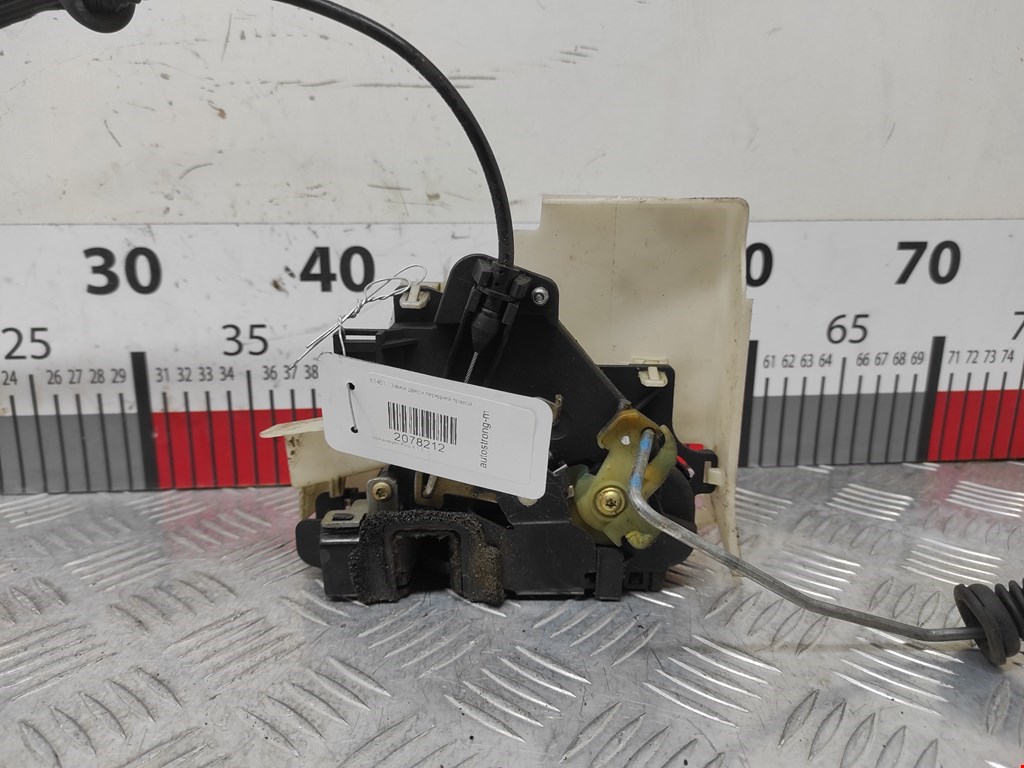 Замок двери передней правой VOLKSWAGEN Polo IV 2001-2009