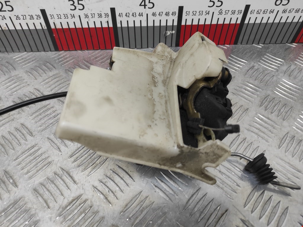 Замок двери передней правой VOLKSWAGEN Polo IV 2001-2009