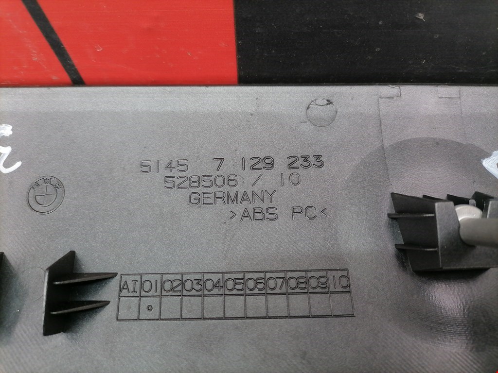 Накладка декоративная BMW 3er E90/E91 2005-2012