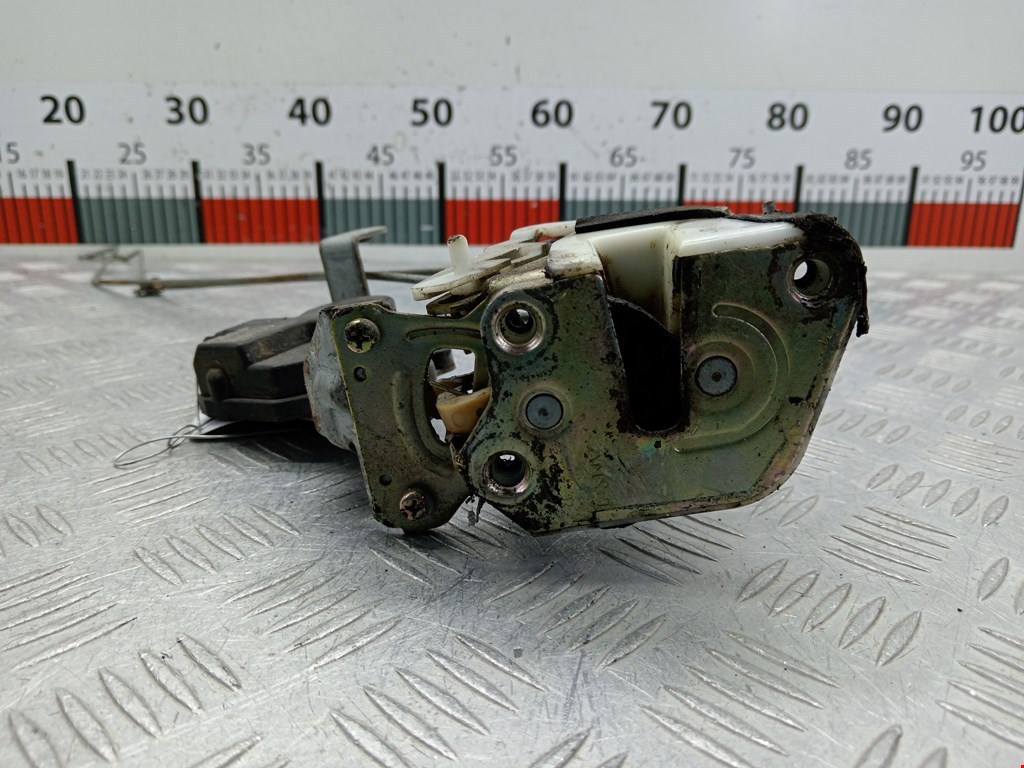 Замок двери задней правой MITSUBISHI Galant VIII 1996-2006