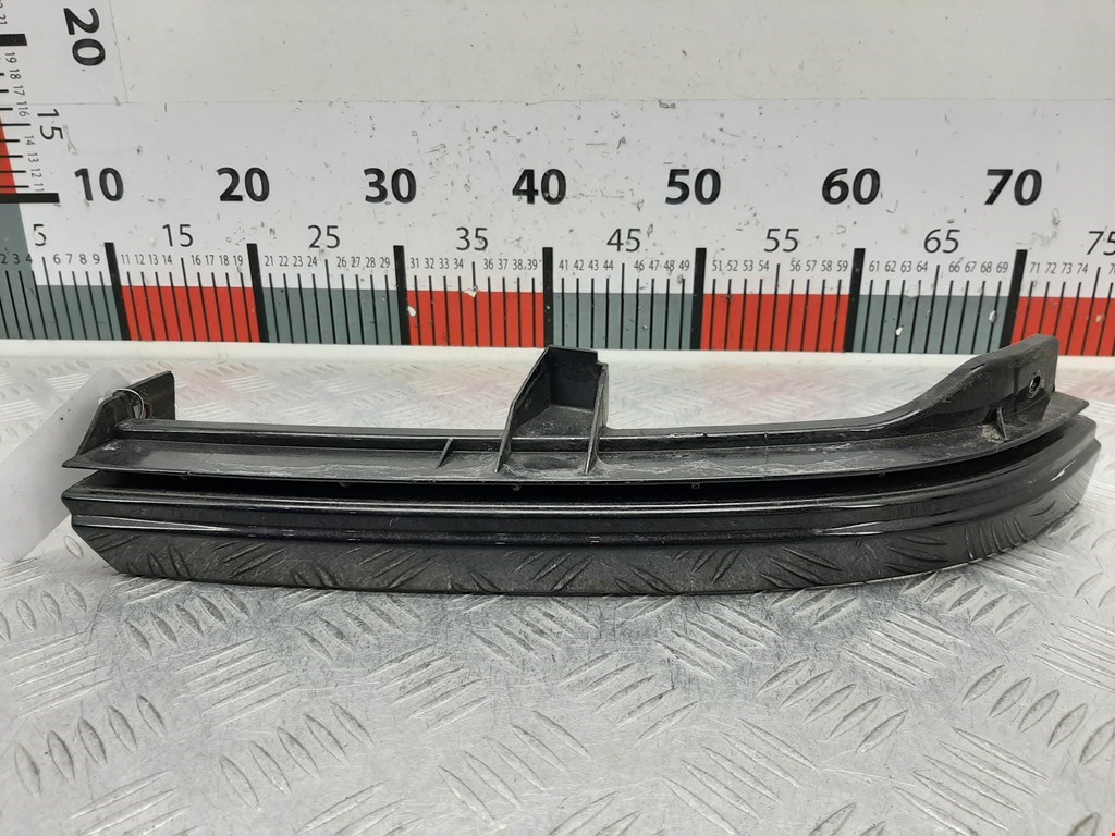 Накладка (планка) под фару правую Opel Zafira A (1999-2006)