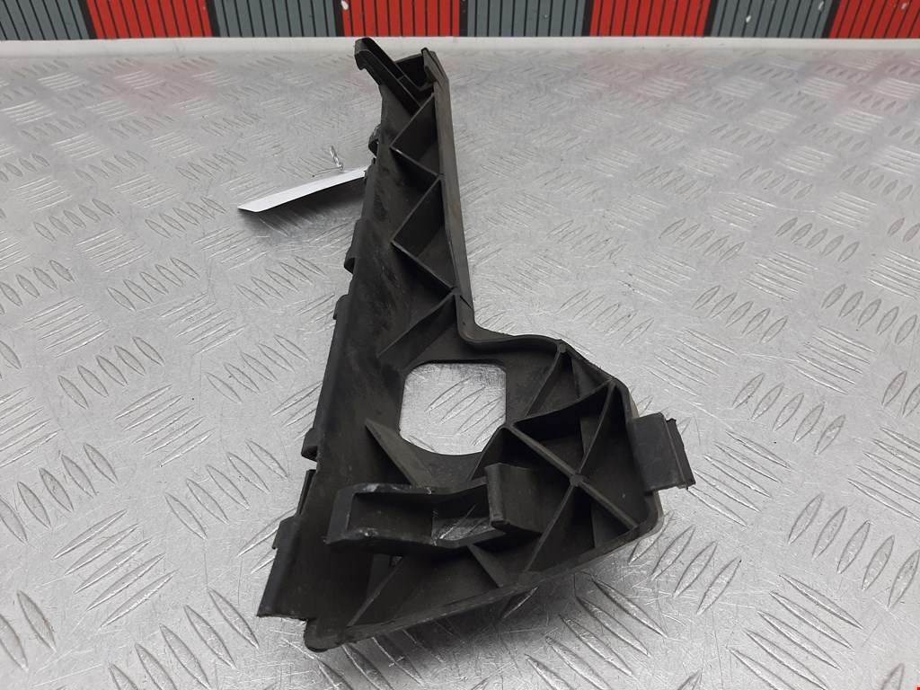 Кронштейн переднего бампера левый FORD Focus II 2005-2011