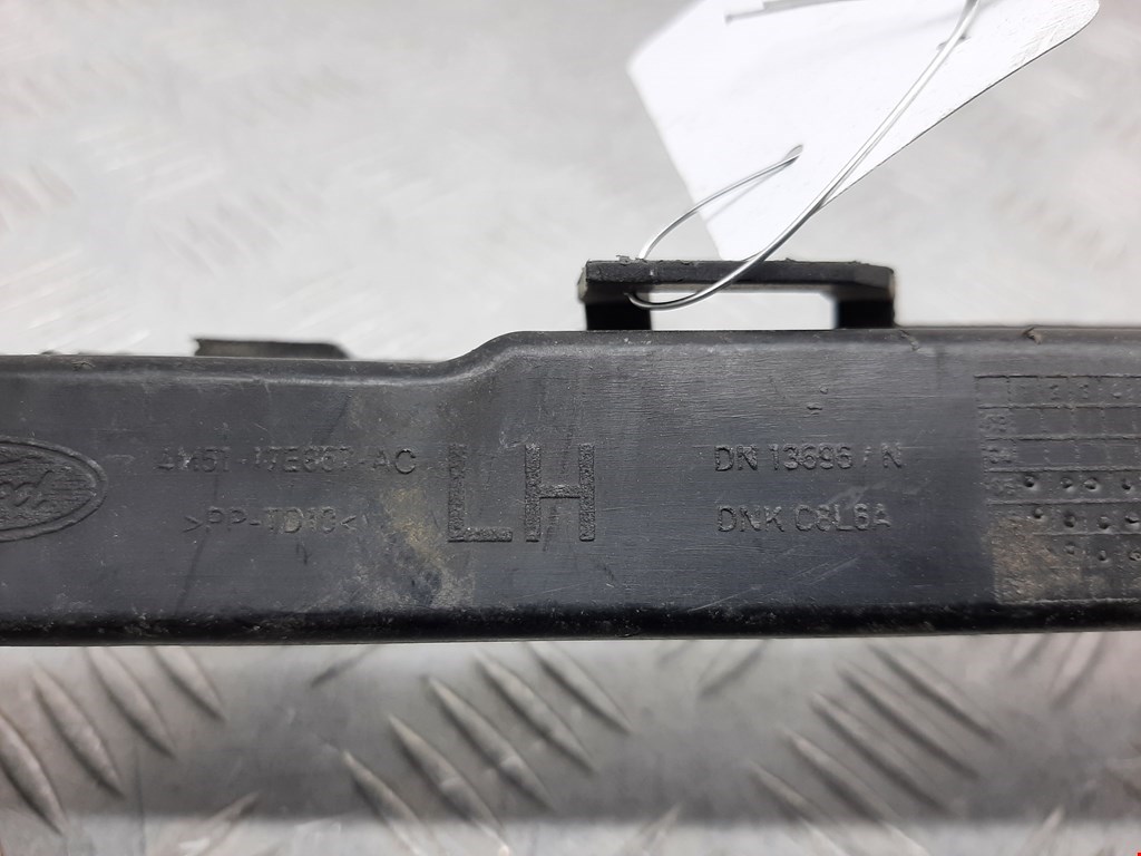 Кронштейн переднего бампера левый FORD Focus II 2005-2011