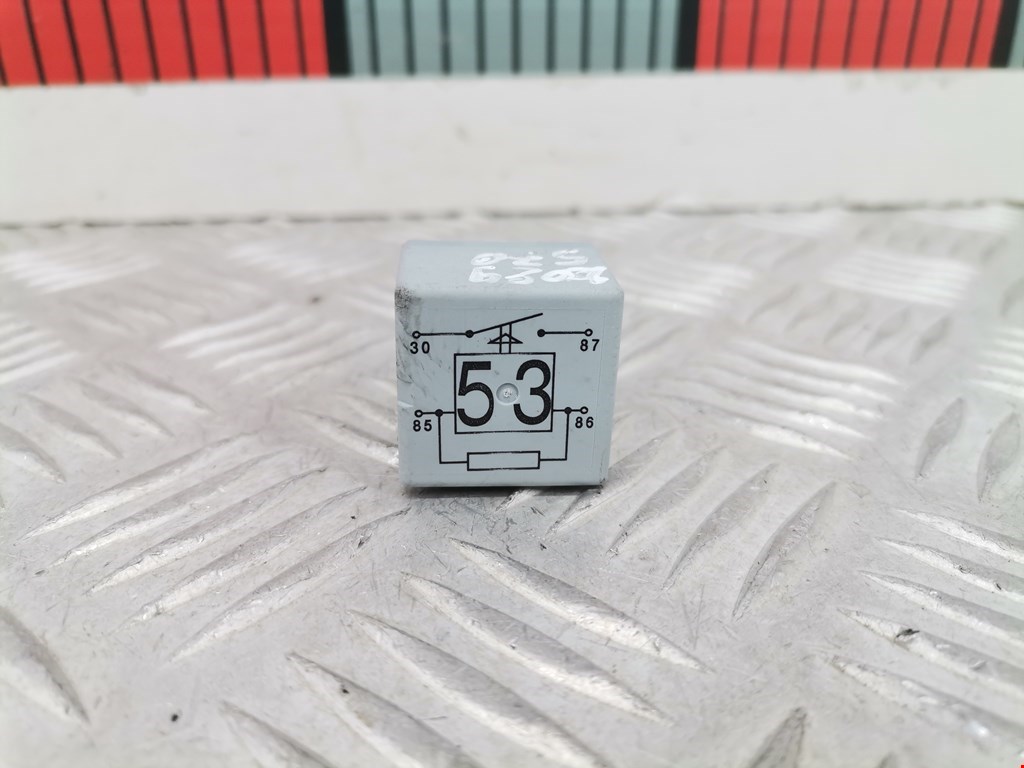 Реле VOLKSWAGEN Touareg 2002-2010