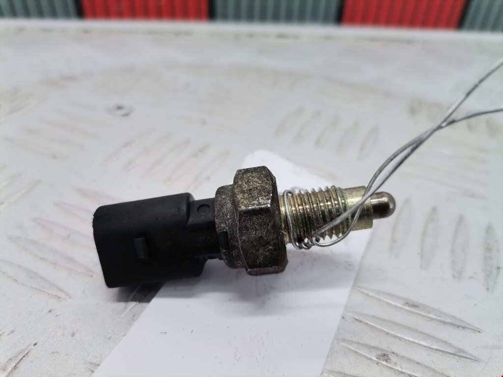 Датчик включения заднего хода AUDI A3 8L 1996-2003