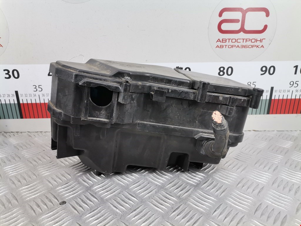 Блок реле VOLKSWAGEN Touareg 2002-2010