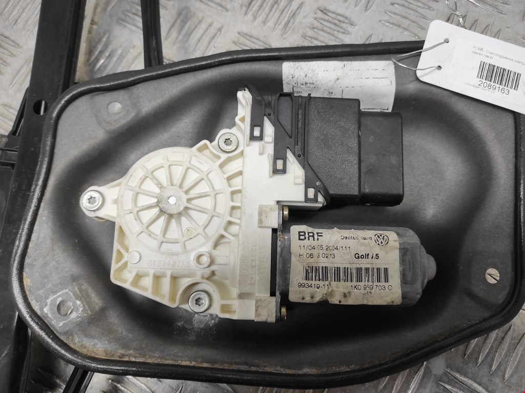 Стеклоподъемник задний левый VOLKSWAGEN Golf V 2003-2009