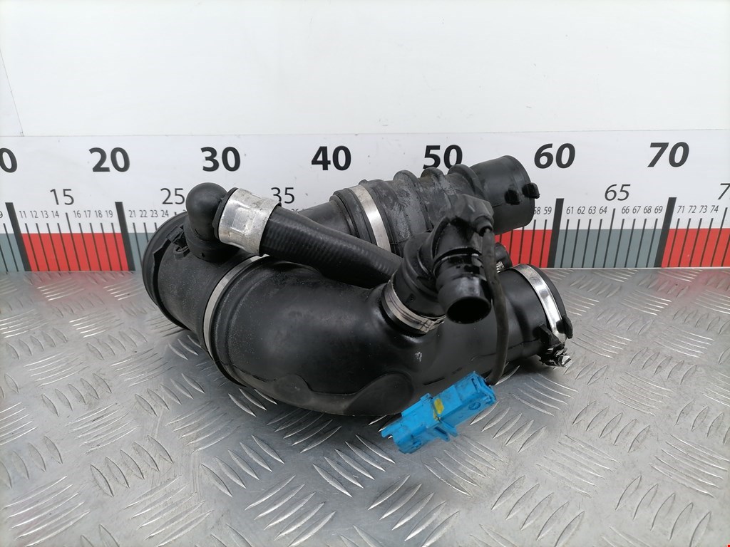 Патрубок воздушного фильтра PEUGEOT 407 2004-2010