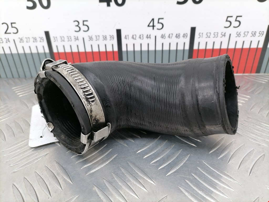 Патрубок интеркулера VOLKSWAGEN Passat B6 2005-2011