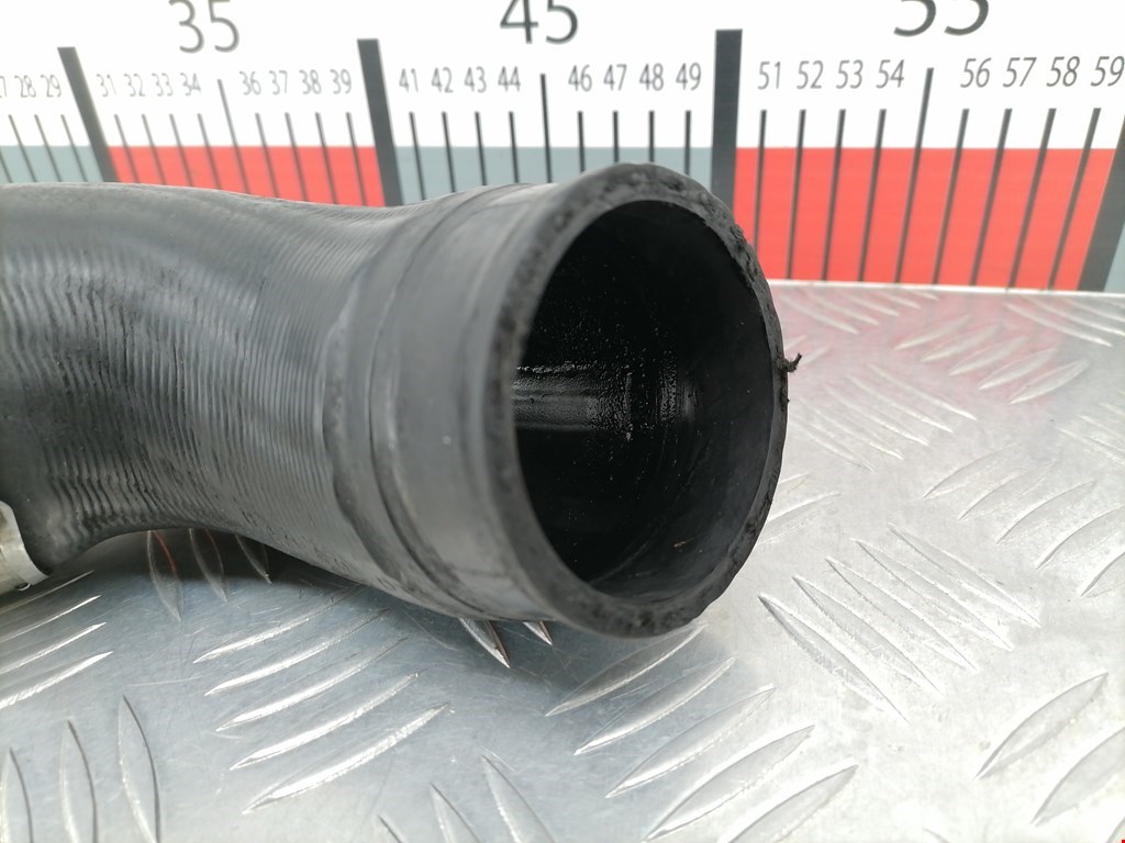 Патрубок интеркулера VOLKSWAGEN Passat B6 2005-2011