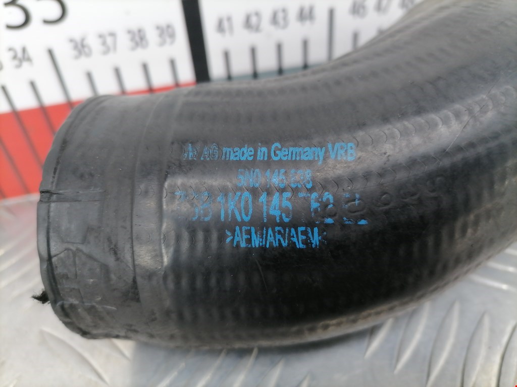 Патрубок интеркулера VOLKSWAGEN Passat B6 2005-2011